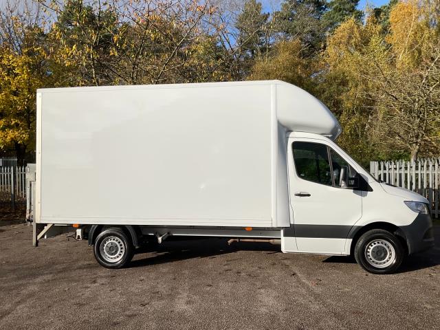 2019 Mercedes-Benz Sprinter 316 CDI L3 Luton Tail Lift (KW19VZV) Image 14