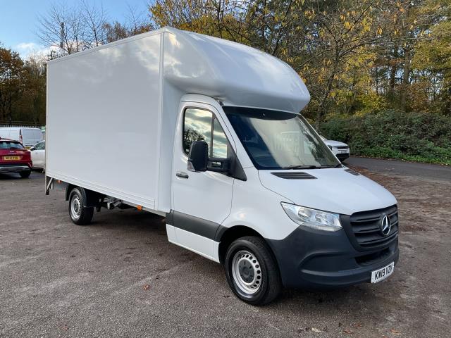 2019 Mercedes-Benz Sprinter 316 CDI L3 Luton Tail Lift (KW19VZV) Image 3