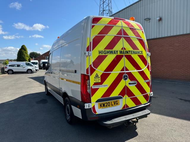 2020 Mercedes-Benz Sprinter 3.5T L2 H2 Van 316 CDI RWD (KW20LVG) Image 7