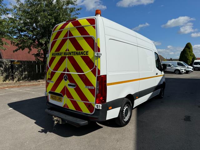 2020 Mercedes-Benz Sprinter 3.5T L2 H2 Van 316 CDI RWD (KW20LVG) Image 9