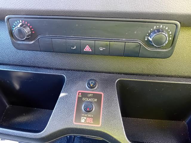 2020 Mercedes-Benz Sprinter 316CDI 13FT DROPSIDE 160PS EURO 6  TAIL LIFT AUTO  (KW20ZZT) Image 34