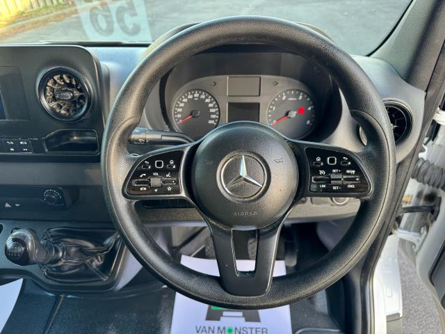 2021 Mercedes-Benz Sprinter L3 315 DROPSIDE (TAIL LIFT) EURO 6 (KW21CVN) Image 23