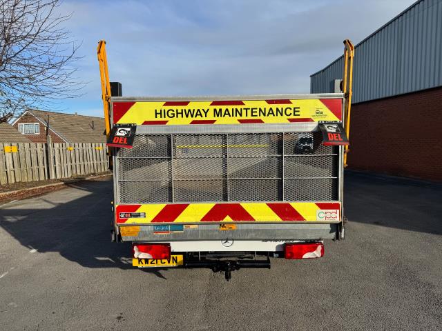 2021 Mercedes-Benz Sprinter L3 315 DROPSIDE (TAIL LIFT) EURO 6 (KW21CVN) Image 8