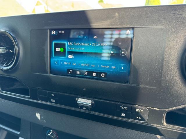 2021 Mercedes-Benz Sprinter L3 315 DROPSIDE (TAIL LIFT) EURO 6 (KW21CVN) Image 29