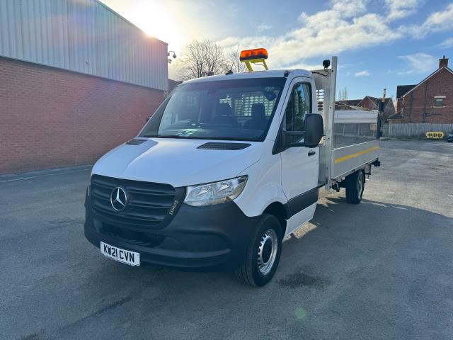 2021 Mercedes-Benz Sprinter L3 315 DROPSIDE (TAIL LIFT) EURO 6 (KW21CVN) Image 4
