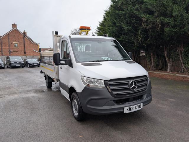 2021 Mercedes-Benz Sprinter 3.5T Progressive Dropside 315 CDI (KW21CVR) Image 2