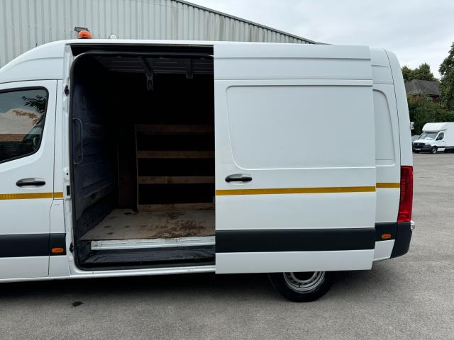 2021 Mercedes-Benz Sprinter 3.5T H2 Progressive Van (KW21LRA) Image 46