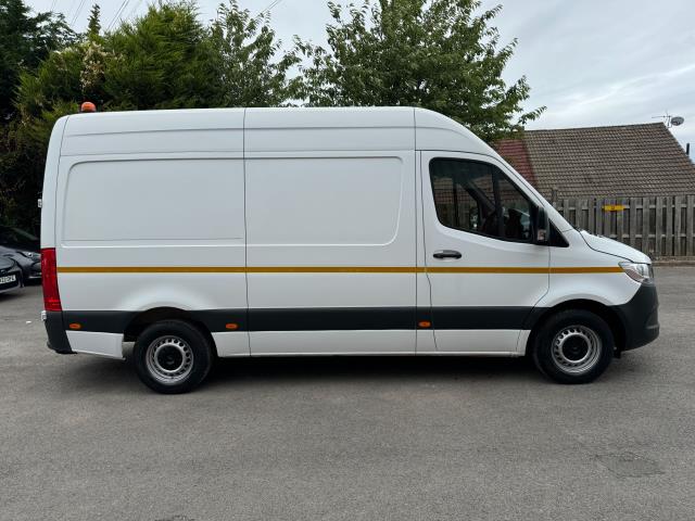 2021 Mercedes-Benz Sprinter 3.5T H2 Progressive Van (KW21LRA) Image 10