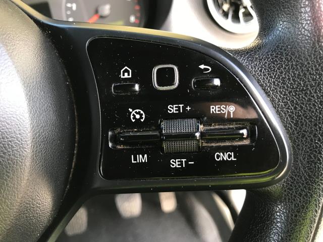 2019 Mercedes-Benz Sprinter 316 L3 3.5T DROPSIDE (KX19UXN) Image 25