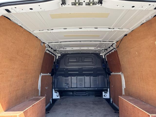 2021 Mercedes-Benz Vito 116 CDI Progressive Van 9G-Tronic (KX21GCM) Image 59