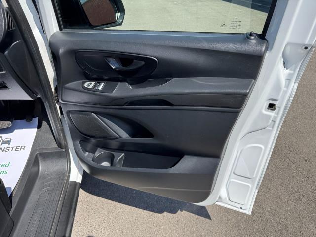 2021 Mercedes-Benz Vito 116 CDI Progressive Van 9G-Tronic (KX21GCM) Image 18