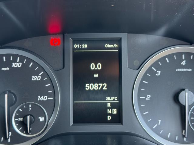2021 Mercedes-Benz Vito 116 CDI Progressive Van 9G-Tronic (KX21GCM) Image 12