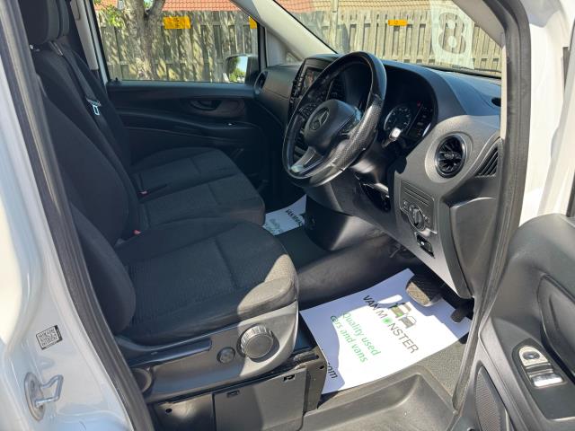 2021 Mercedes-Benz Vito 116 CDI Progressive Van 9G-Tronic (KX21GCM) Image 13