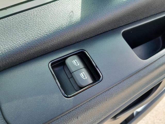 2022 Mercedes-Benz Sprinter 3.5T H2 Progressive Van (KX22OCH) Image 22