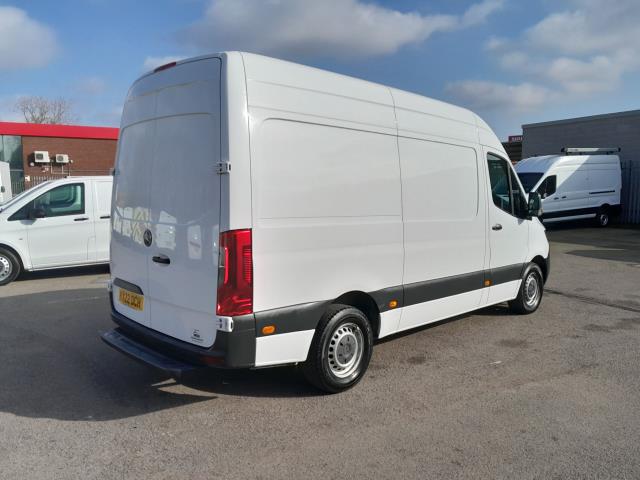 2022 Mercedes-Benz Sprinter 3.5T H2 Progressive Van (KX22OCH) Image 13
