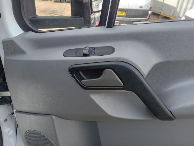 2017 Mercedes-Benz Sprinter 3.5T Crew Cab CAGED Tipper (KY67LZT) Image 26