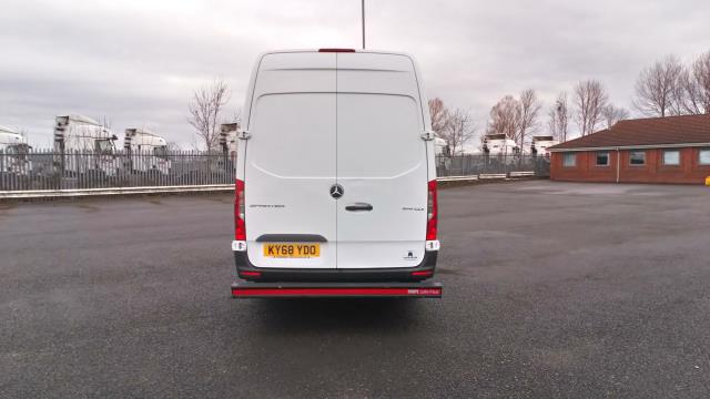 2018 Mercedes-Benz Sprinter 3.5T H2 L3 RWD Van Limited To 58 MPH (KY68YDO) Image 6