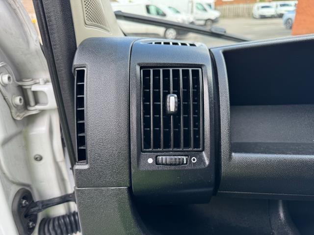 2022 Citroen Relay 2.2 Bluehdi H2 Van 140Ps Enterprise (LA22UZX) Image 45