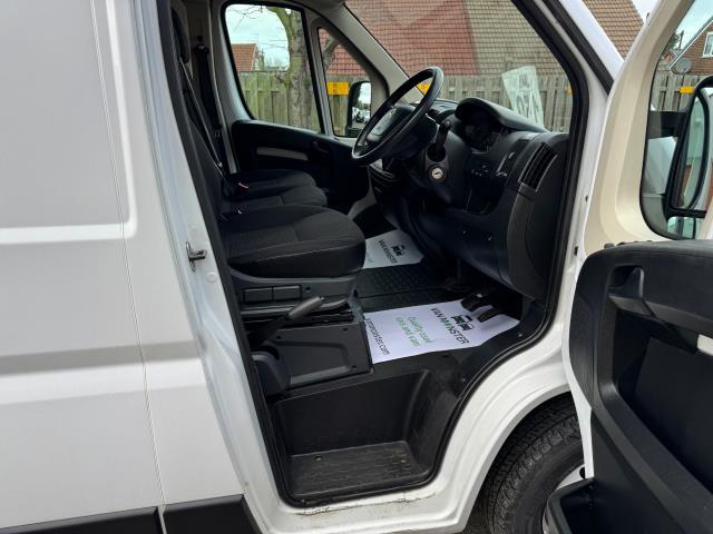 2022 Citroen Relay 2.2 Bluehdi H2 Van 140Ps Enterprise (LA22UZX) Image 13