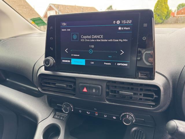 2020 Citroen Berlingo 1.5 Bluehdi 1000Kg Enterprise 100Ps EURO 6 (LB70OVL) Image 26
