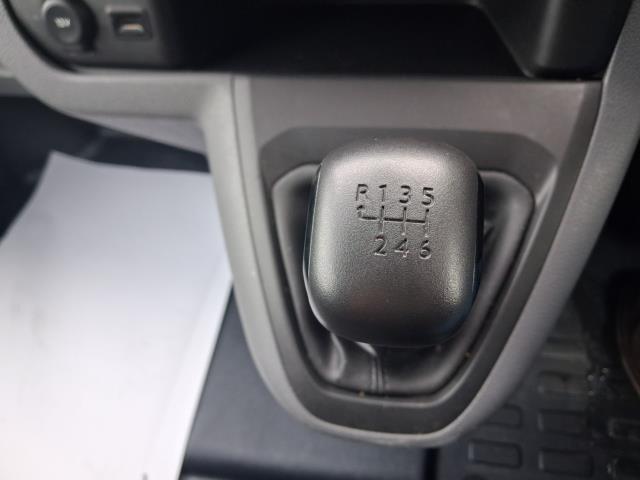 2020 Citroen Dispatch 1000 1.5BLUE HDI 100PS ENTERPRISE EURO 6 (LC70LHO) Image 17