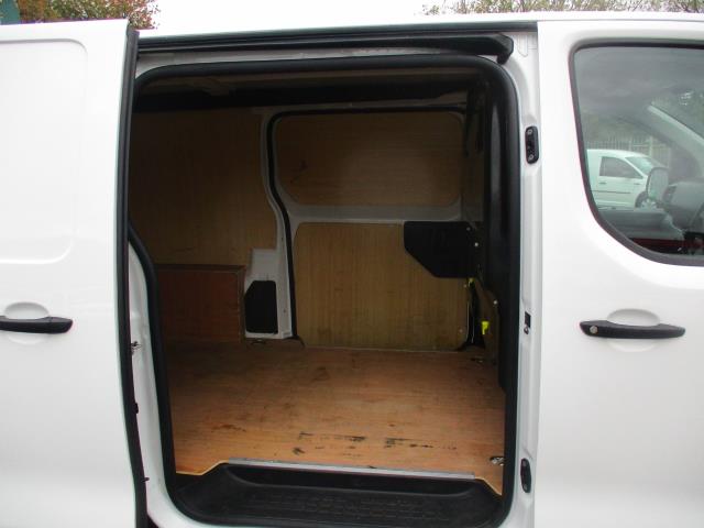 2021 Citroen Dispatch 1400 2.0 Bluehdi 120 Van Enterprise (LC71OWU) Image 32