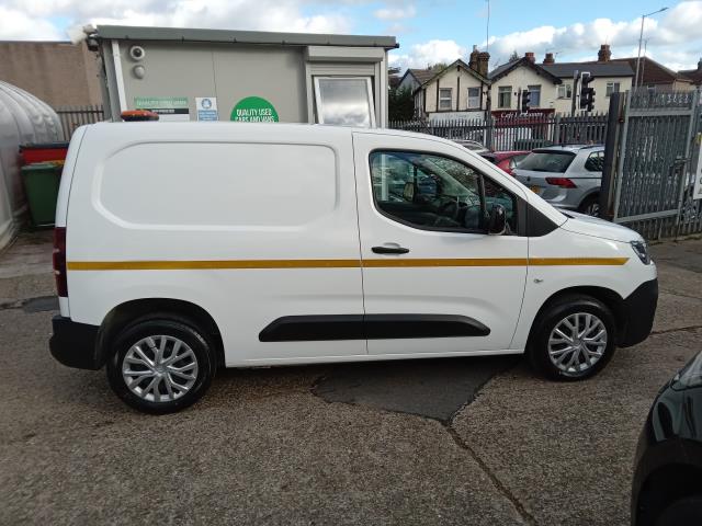 2022 Citroen Berlingo 1.5 Bluehdi 1000Kg Enterprise Pro 100Ps [6 Speed] (LE71JWL) Image 8