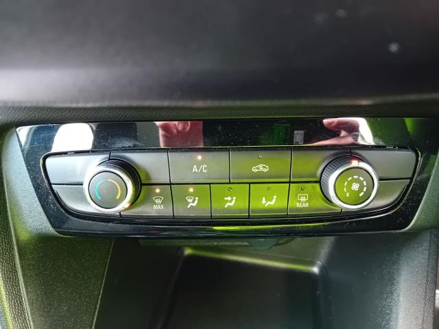 2023 Vauxhall Corsa 1.2 Turbo Design 5Dr Auto (LL23EAA) Image 32