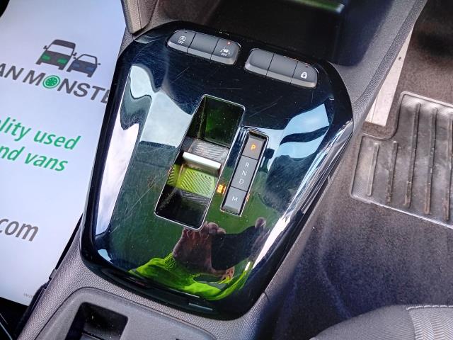 2023 Vauxhall Corsa 1.2 Turbo Design 5Dr Auto (LL23EAA) Image 12