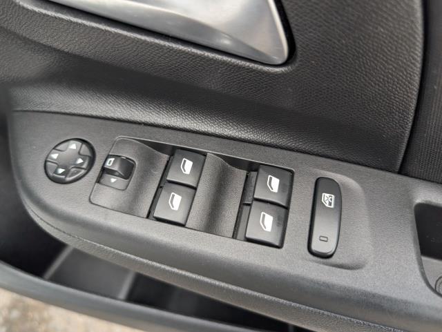 2022 Vauxhall Corsa 1.2 Design 5Dr (LO72VGV) Image 23