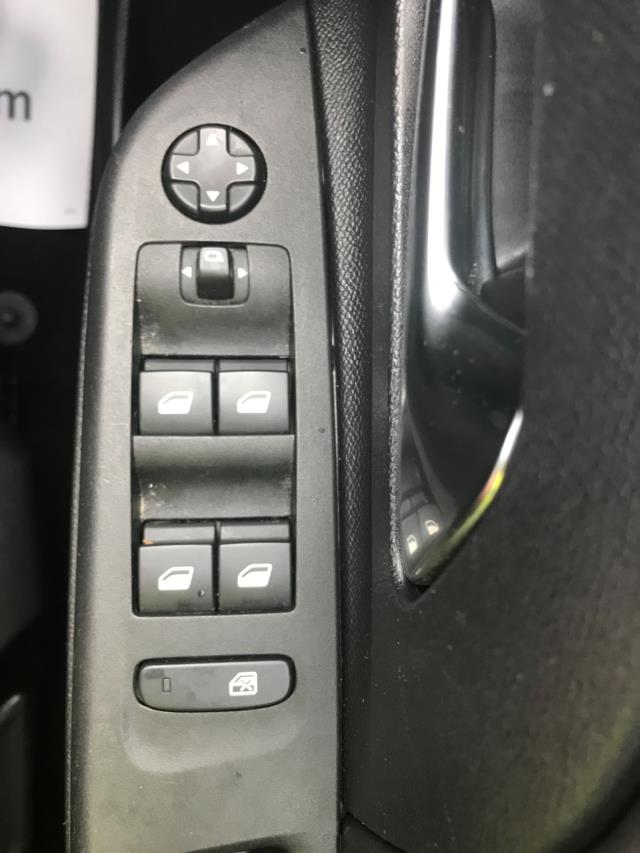 2023 Vauxhall Corsa 1.2 Design 5Dr (LP72ARF) Image 44