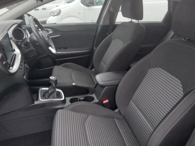 2023 Kia Ceed 1.5T Gdi Isg 2 5Dr (MC23KDO) Image 16