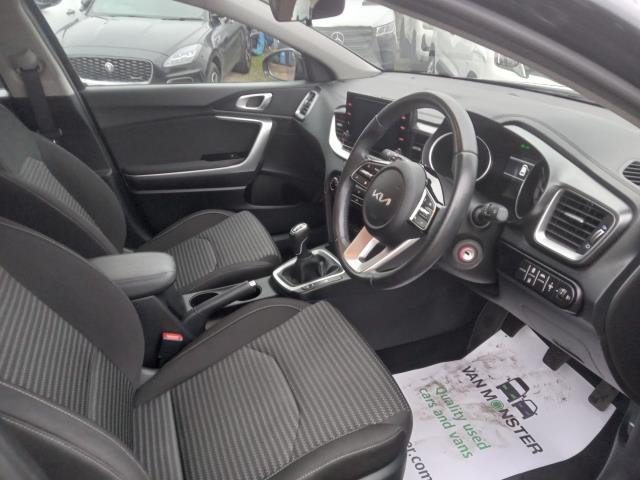2023 Kia Ceed 1.5T Gdi Isg 2 5Dr (MC23KDO) Image 29