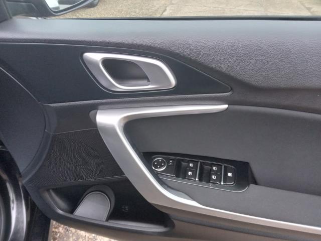 2023 Kia Ceed 1.5T Gdi Isg 2 5Dr (MC23KDO) Image 33