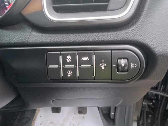 2023 Kia Ceed 1.5T Gdi Isg 2 5Dr (MC23KDO) Image 35