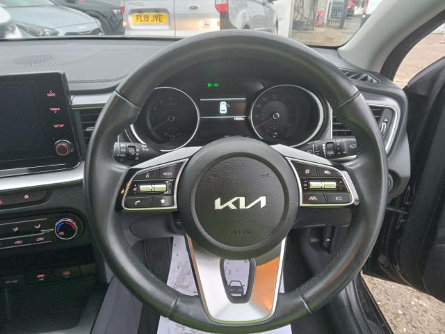 2023 Kia Ceed 1.5T Gdi Isg 2 5Dr (MC23KDO) Image 31