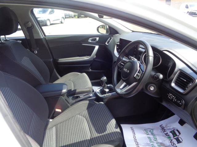 2023 Kia Xceed 1.5T Gdi Isg 2 5Dr (MD72NGG) Image 15