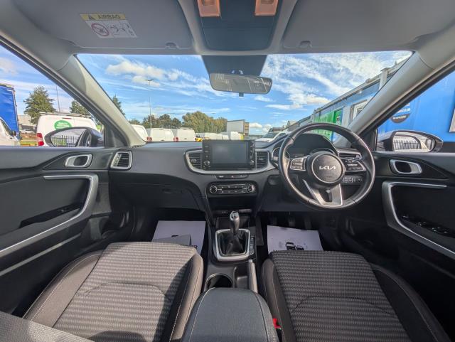 2023 Kia Ceed 1.5T Gdi Isg 2 5Dr (MH23FDX) Image 16