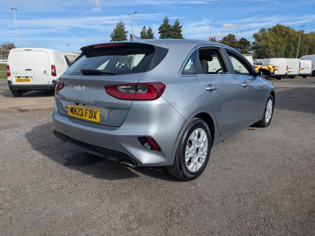 2023 Kia Ceed 1.5T Gdi Isg 2 5Dr (MH23FDX) Image 9
