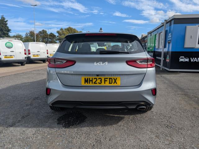 2023 Kia Ceed 1.5T Gdi Isg 2 5Dr (MH23FDX) Image 8