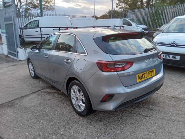 2023 Kia Ceed 1.5T Gdi Isg 2 5Dr (MH23FDY) Image 10