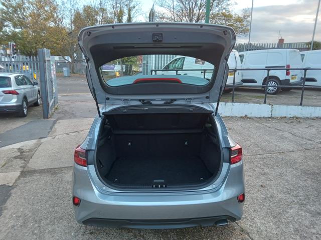 2023 Kia Ceed 1.5T Gdi Isg 2 5Dr (MH23FDY) Image 11