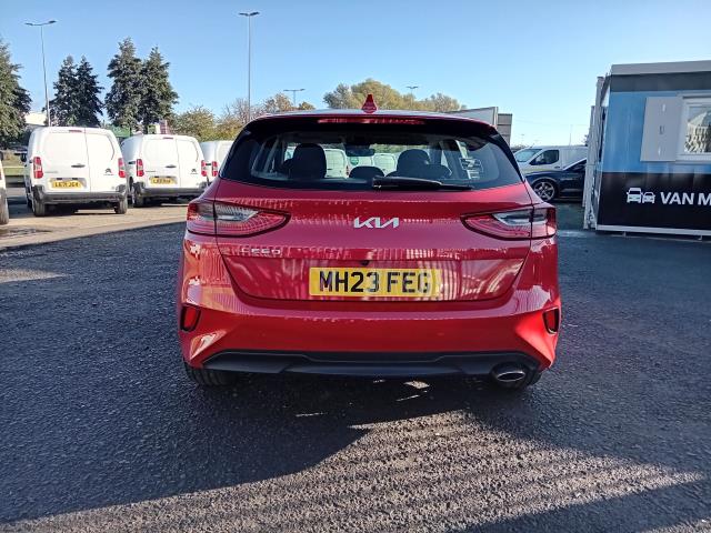 2023 Kia Ceed 1.5T Gdi Isg 2 5Dr (MH23FEG) Image 8