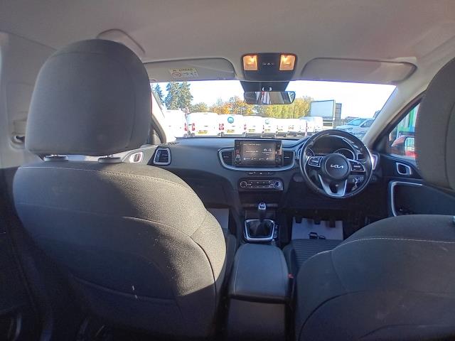 2023 Kia Ceed 1.5T Gdi Isg 2 5Dr (MH23FEG) Image 21