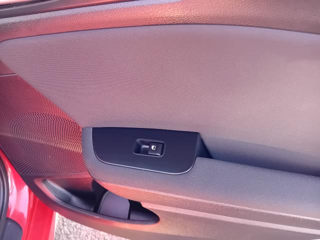 2023 Kia Ceed 1.5T Gdi Isg 2 5Dr (MH23FEG) Image 19