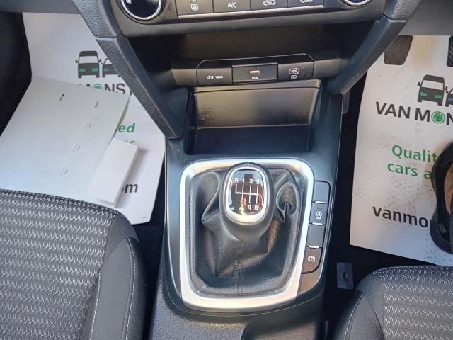 2023 Kia Ceed 1.5T Gdi Isg 2 5Dr (MH23FEG) Image 26