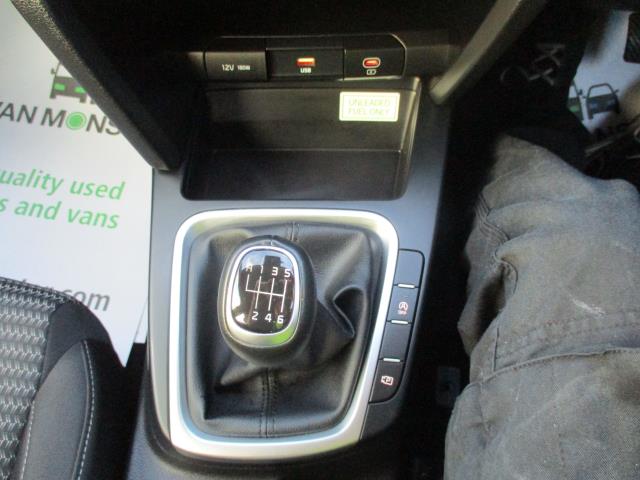 2023 Kia Ceed 1.5T Gdi Isg 2 5Dr (MJ73VPL) Image 28