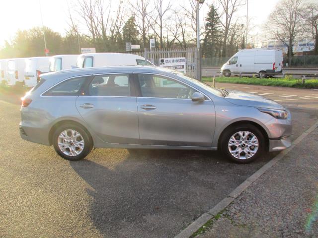 2023 Kia Ceed 1.5T Gdi Isg 2 5Dr (MJ73VPL) Image 3