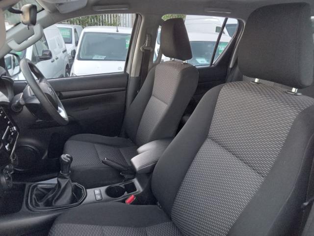 2021 Toyota Hilux Active D/Cab Pick Up 2.4 D-4D (MK21UZE) Image 17