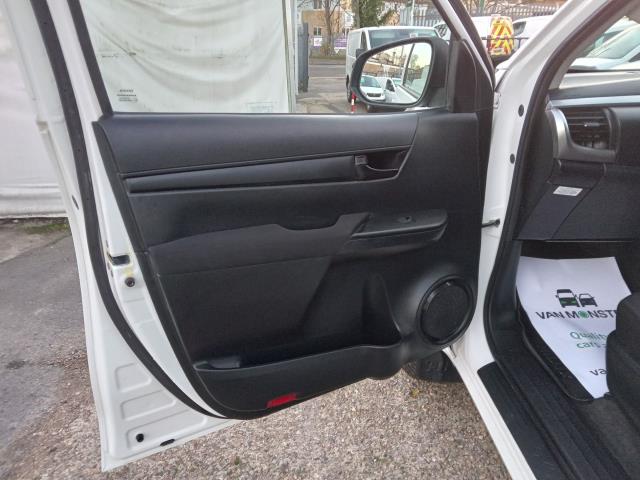 2021 Toyota Hilux Active D/Cab Pick Up 2.4 D-4D (MK21UZE) Image 19